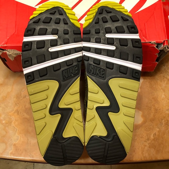 Nike Air Max 90 CMFT PRM Tape Reflective Sneakers - Picture 6 of 8